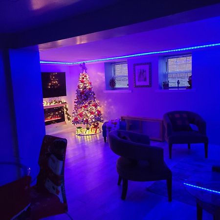Lovely 2 Bedroom Apartment With 2 Entrance And Parking Nowy Jork Zewnętrze zdjęcie