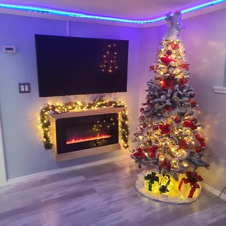 Lovely 2 Bedroom Apartment With 2 Entrance And Parking Nowy Jork Zewnętrze zdjęcie