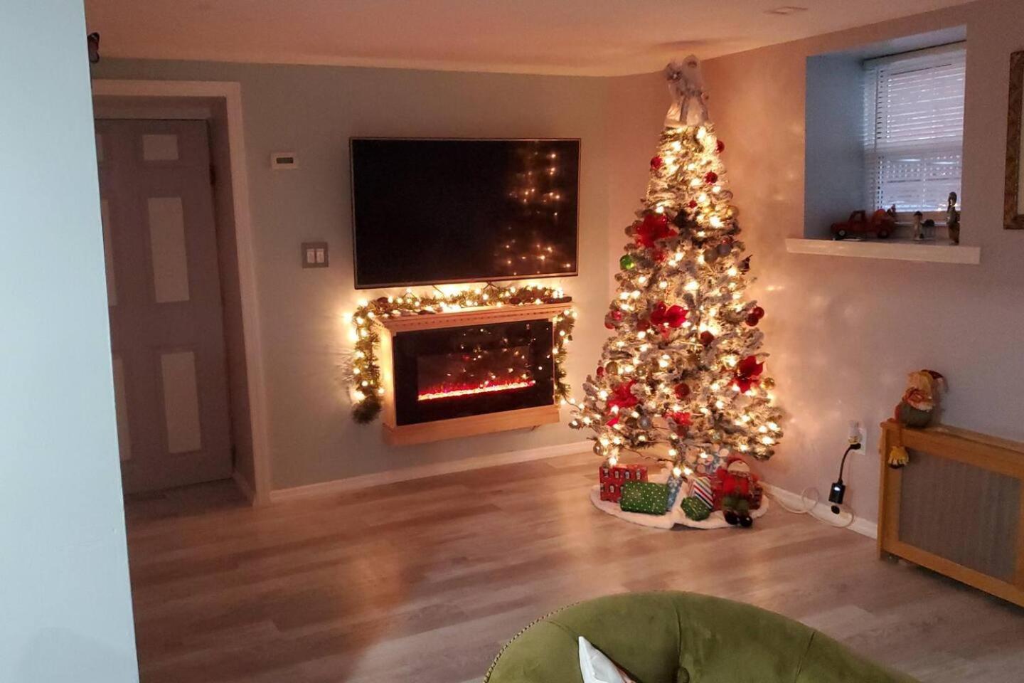 Lovely 2 Bedroom Apartment With 2 Entrance And Parking Nowy Jork Zewnętrze zdjęcie